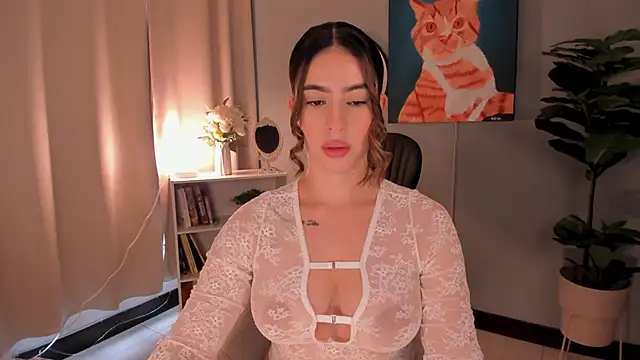 LiaPearce online show from October 27, 12:20 pm