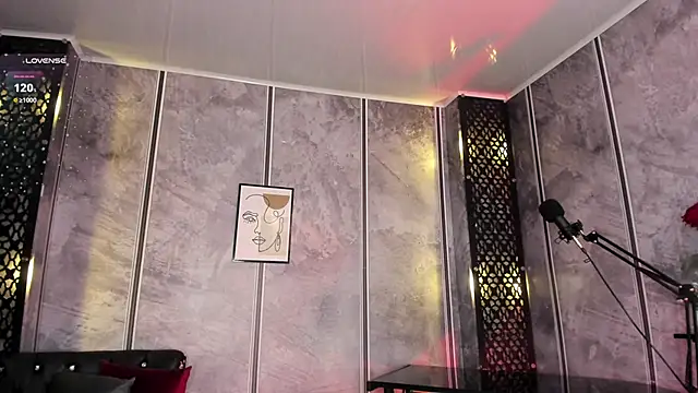 Snapshot of Amaraa_Lewis chatting on February 27, 12:13 pm Amaraa Lewis online show from February 27, 12:13 pm