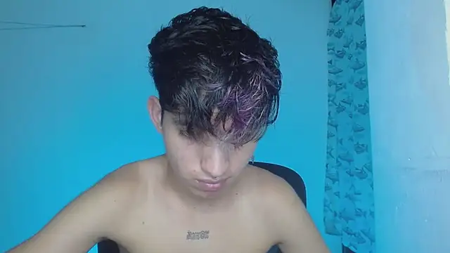 littlextreme online show from February 24, 5:11 am