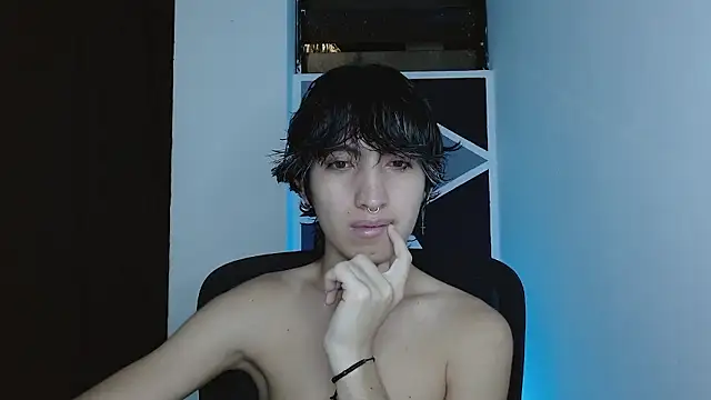 littlextreme online show from January 18, 6:06 am