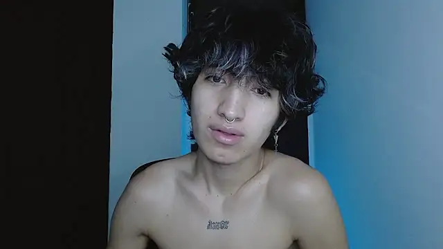 littlextreme online show from January 19, 5:44 am