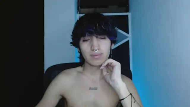 littlextreme online show from February 5, 12:59 am