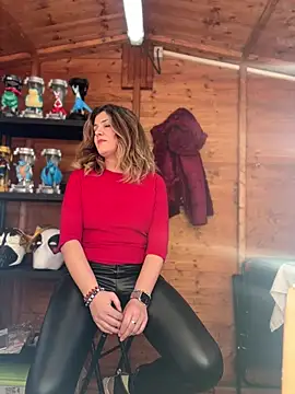 Snapshot of DaisyVibesss chatting on December 29, 1:38 pm DaisyVibesss online show from December 29, 1:38 pm