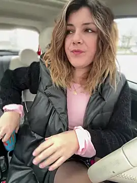 Snapshot of DaisyVibesss chatting on January 19, 8:29 am DaisyVibesss online show from January 19, 8:29 am