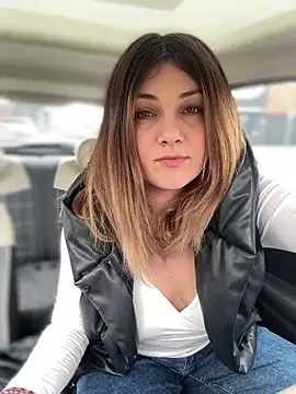 Snapshot of DaisyVibesss chatting on March 21, 11:33 am DaisyVibesss online show from March 21, 11:33 am