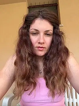 DaisyVibesss online show from April 17, 12:19 pm