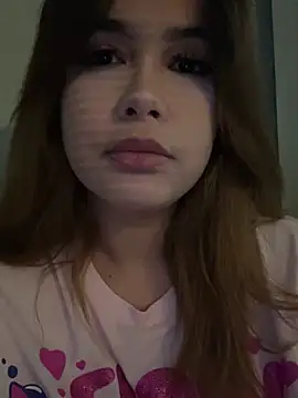 Snapshot of cyberspaceangell chatting on February 2, 2:06 am cyberspaceangell online show from February 2, 2:06 am