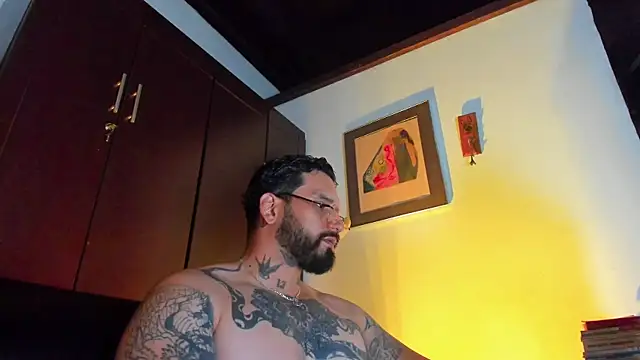 CamiloGray  online show from June 3, 2:33 pm
