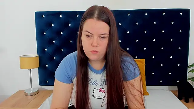 Snapshot of EvaLick chatting on October 23, 5:51 am EvaLick online show from October 23, 5:51 am