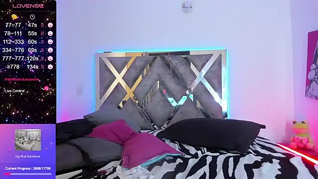 Snapshot of cutesarah_ chatting on March 3, 1:53 am cutesarah online show from March 3, 1:53 am