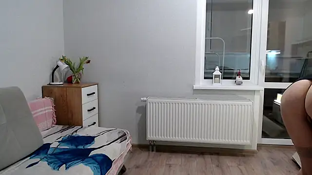 Snapshot of increible_della chatting on March 13, 9:05 pm increible della online show from March 13, 9:05 pm