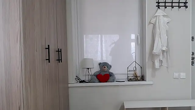 Snapshot of increible_della chatting on October 21, 8:26 am increible della online show from October 21, 8:26 am