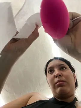 Snapshot of mariatudulceadiccion chatting on October 29, 2:47 am mariatudulceadiccion online show from October 29, 2:47 am