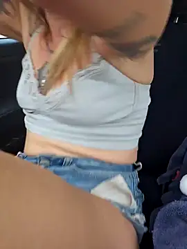 Snapshot of SheIsSomething chatting on February 8, 12:17 am SheIsSomething online show from February 8, 12:17 am