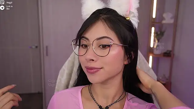 Gigi ohlala online show from October 3, 8:28 pm