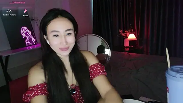 Snapshot of AsianQueens chatting on July 6, 2:19 am AsianQueens online show from July 6, 2:19 am
