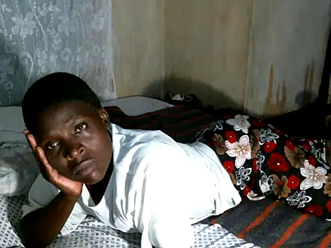 Snapshot of cute-shamza chatting on December 15, 4:55 pm cute-shamza online show from December 15, 4:55 pm