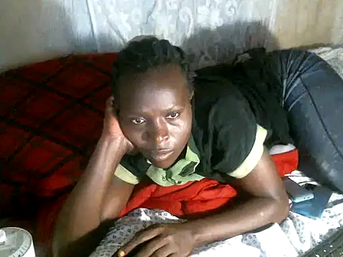 Snapshot of cute-shamza chatting on January 15, 5:01 am cute-shamza online show from January 15, 5:01 am