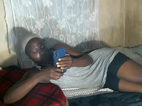 Snapshot of cute-shamza chatting on February 13, 4:58 pm cute-shamza online show from February 13, 4:58 pm