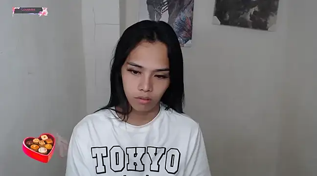 Snapshot of shecutie69 chatting on January 10, 1:42 am shecutie69 online show from January 10, 1:42 am