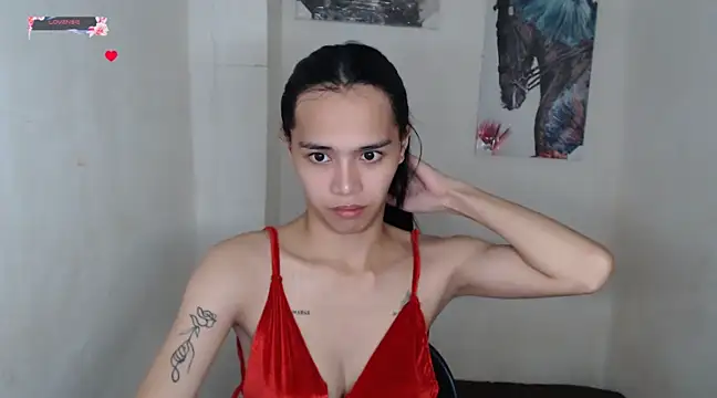 Snapshot of shecutie69 chatting on February 20, 6:17 am shecutie69 online show from February 20, 6:17 am