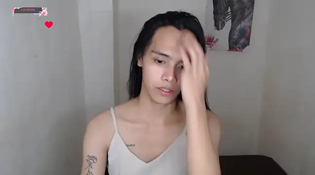 Snapshot of shecutie69 chatting on February 22, 9:01 am shecutie69 online show from February 22, 9:01 am