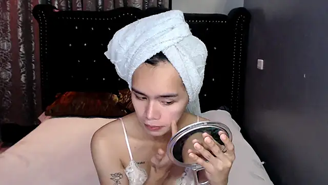 Snapshot of shecutie69 chatting on September 19, 4:40 pm shecutie69 online show from September 19, 4:40 pm