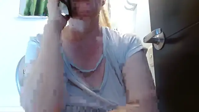 keiila  online show from January 10, 4:42 pm