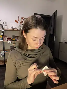 Snapshot of sweetest_pie chatting on January 20, 9:01 pm sweetest pie online show from January 20, 9:01 pm