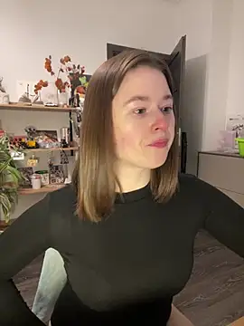 Snapshot of sweetest_pie chatting on February 19, 6:54 pm sweetest pie online show from February 19, 6:54 pm