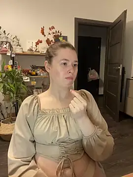 Snapshot of sweetest_pie chatting on March 4, 7:01 pm sweetest pie online show from March 4, 7:01 pm