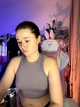 Snapshot of sweetest_pie chatting on November 1, 7:27 pm sweetest pie online show from November 1, 7:27 pm