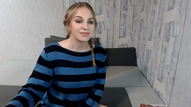 Pilly green  online show from March 16, 6:42 am