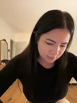 clairewntr online show from January 6, 10:26 pm