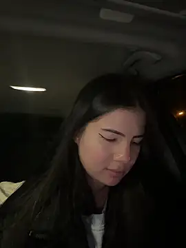 clairewntr online show from March 16, 9:58 pm