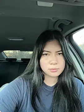 clairewntr online show from March 17, 5:05 pm