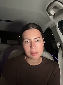 clairewntr online show from October 6, 3:37 am