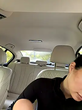 clairewntr online show from October 19, 2:18 pm