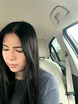 clairewntr online show from December 3, 11:08 am