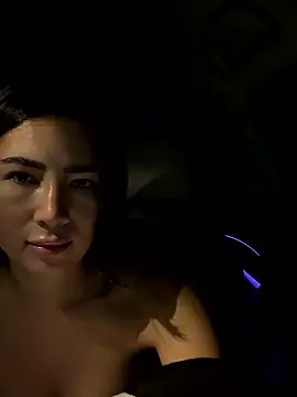 clairewntr online show from January 9, 9:38 pm