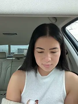 clairewntr online show from February 6, 12:52 pm