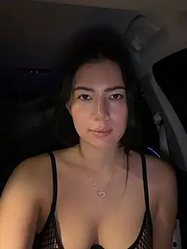 clairewntr online show from February 26, 8:30 pm