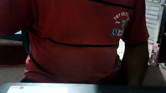 Snapshot of eduar570 chatting on December 19, 1:45 am eduar570 online show from December 19, 1:45 am