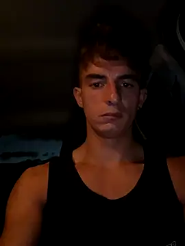 Snapshot of alessandro893000 chatting on October 5, 4:00 am alessandro893000 online show from October 5, 4:00 am