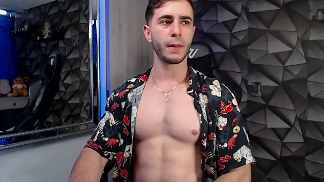 Snapshot of Latino_stud4u chatting on September 17, 10:22 pm Latino stud4u online show from September 17, 10:22 pm