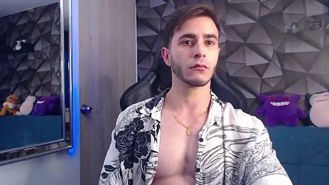 Snapshot of Latino_stud4u chatting on October 29, 1:52 am Latino stud4u online show from October 29, 1:52 am