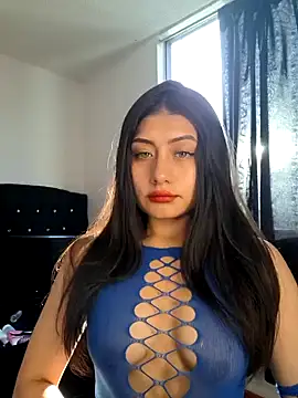 Snapshot of _Danna chatting on December 2, 11:45 am  Danna online show from December 2, 11:45 am