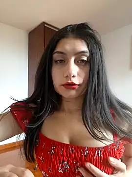 Snapshot of _Danna chatting on December 21, 6:23 pm  Danna online show from December 21, 6:23 pm