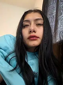 Snapshot of _Danna chatting on January 7, 8:42 pm  Danna online show from January 7, 8:42 pm