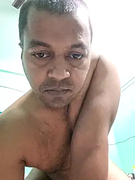 Snapshot of peterhotline chatting on December 18, 4:35 pm peterhotline online show from December 18, 4:35 pm